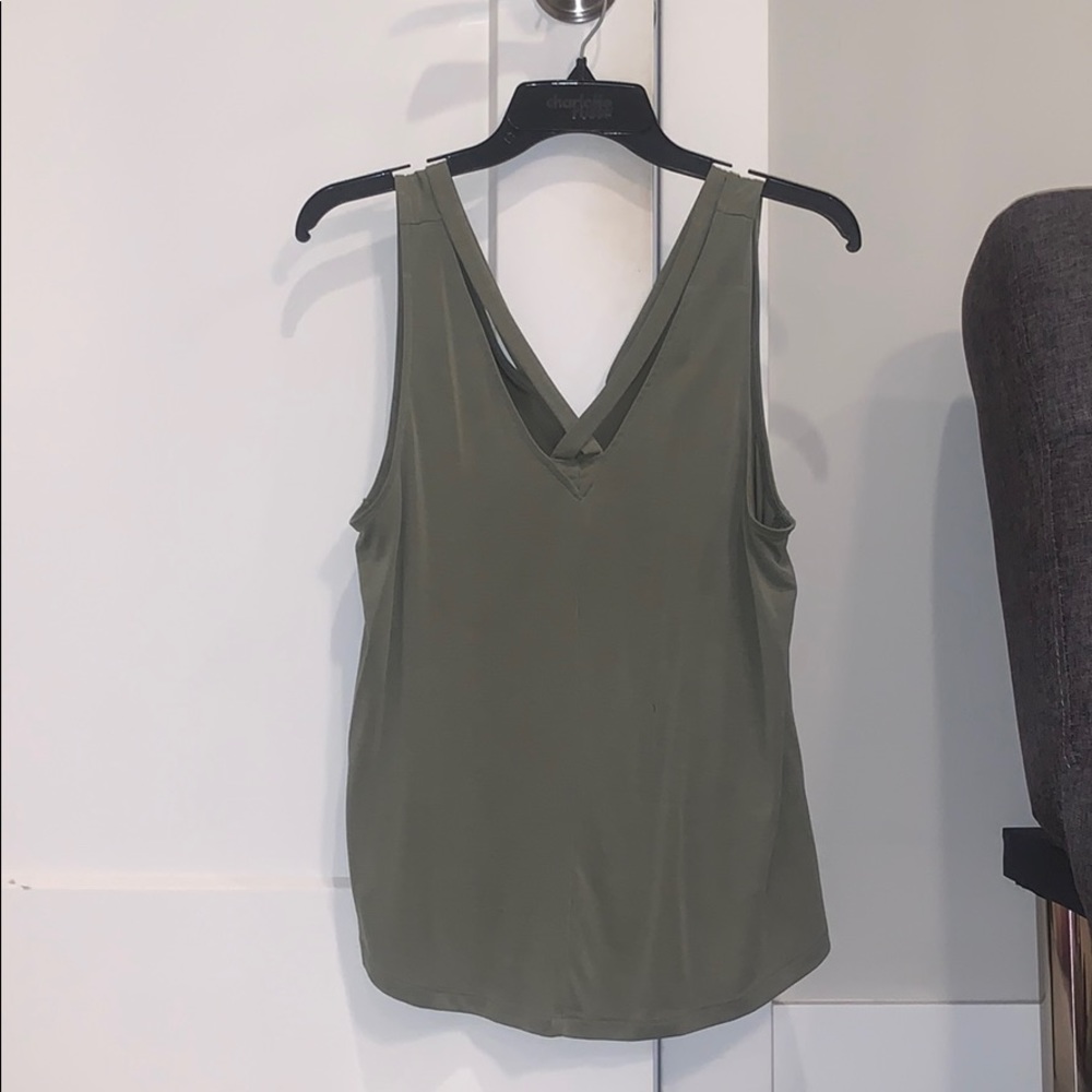 Criss cross American eagle tank top